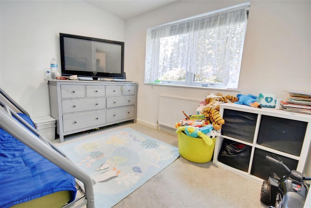 Property photo 2 of 9 759654c0-Jzn0Dradauciyap1Rxzzna.Jpg