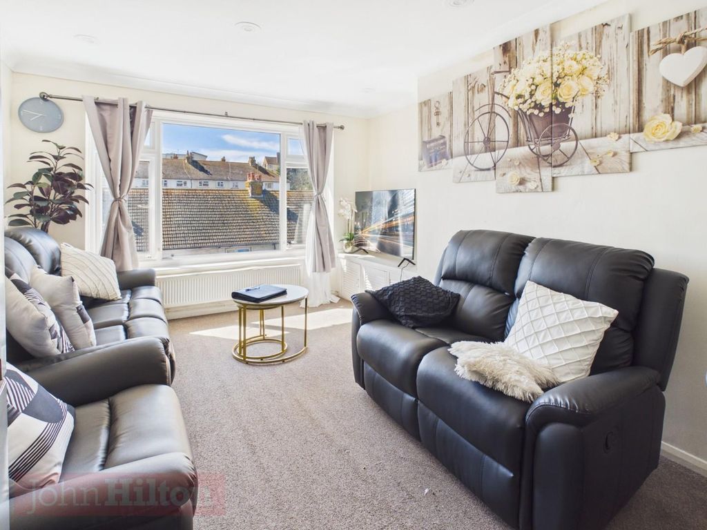 Property photo 3 of 11 Pr0673-Still008.Jpg