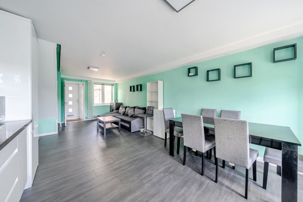Property photo 1 of 19 1502312-10-6A7362...