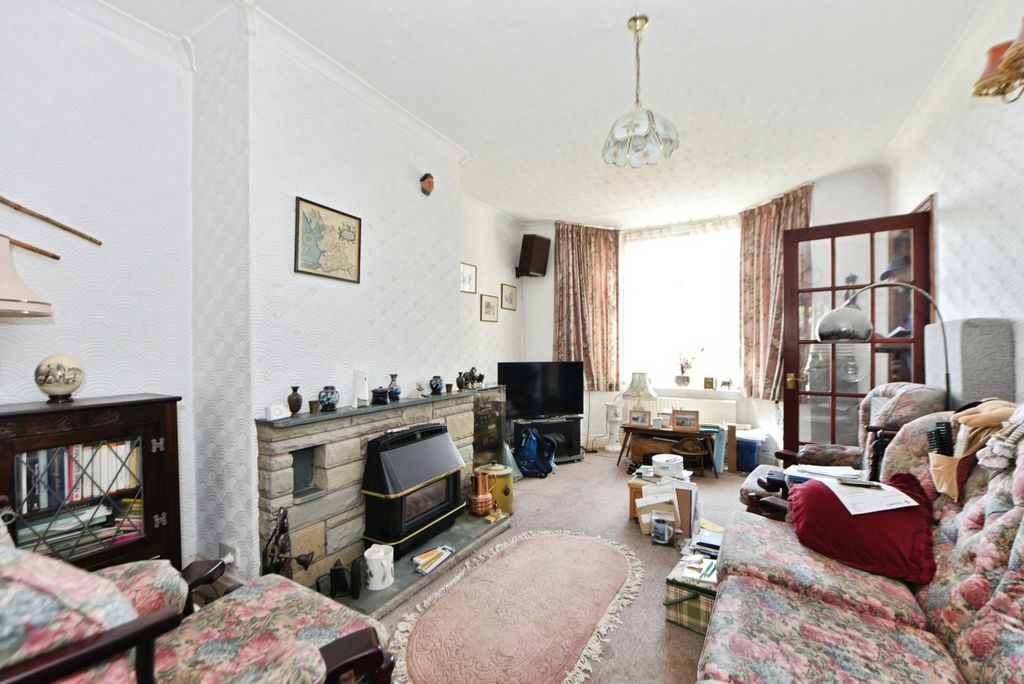Property photo 2 of 14 Image 2