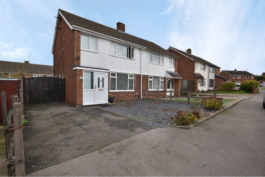 Property photo 2 of 13