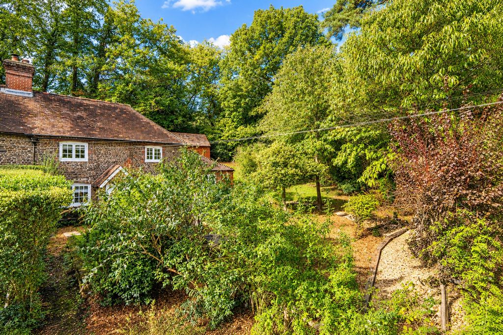 Property photo 1 of 40