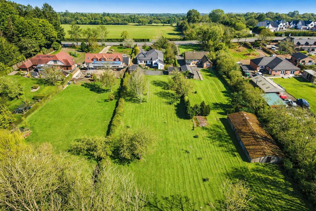 Property photo 1 of 50 E591c1d7-4Bda-48Bb-9Bcd-0E3F57d95E94.Png