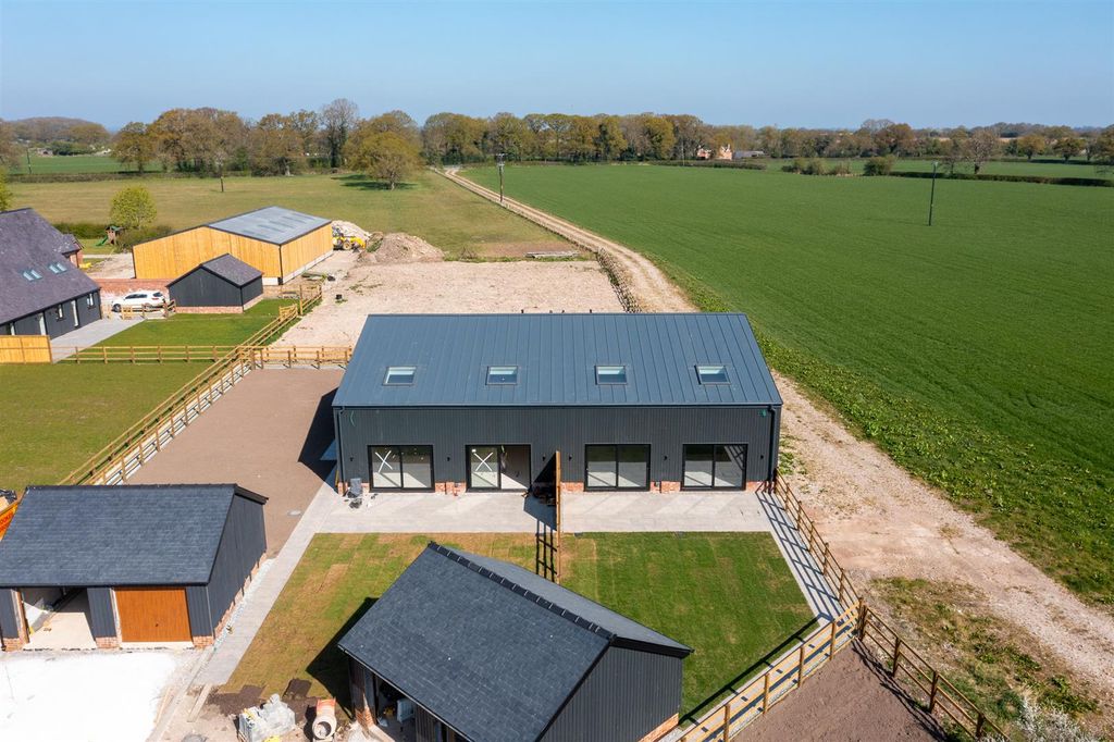 Property photo 1 of 31 Stokehallbarnsplot9-28.Jpg