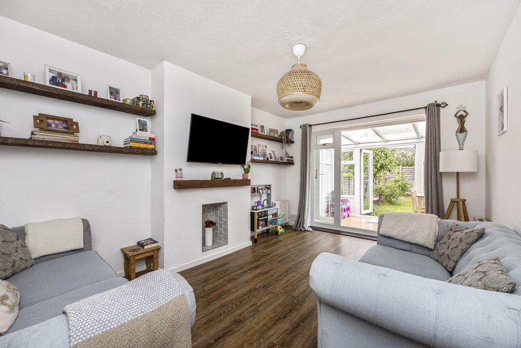 Property photo 2 of 14