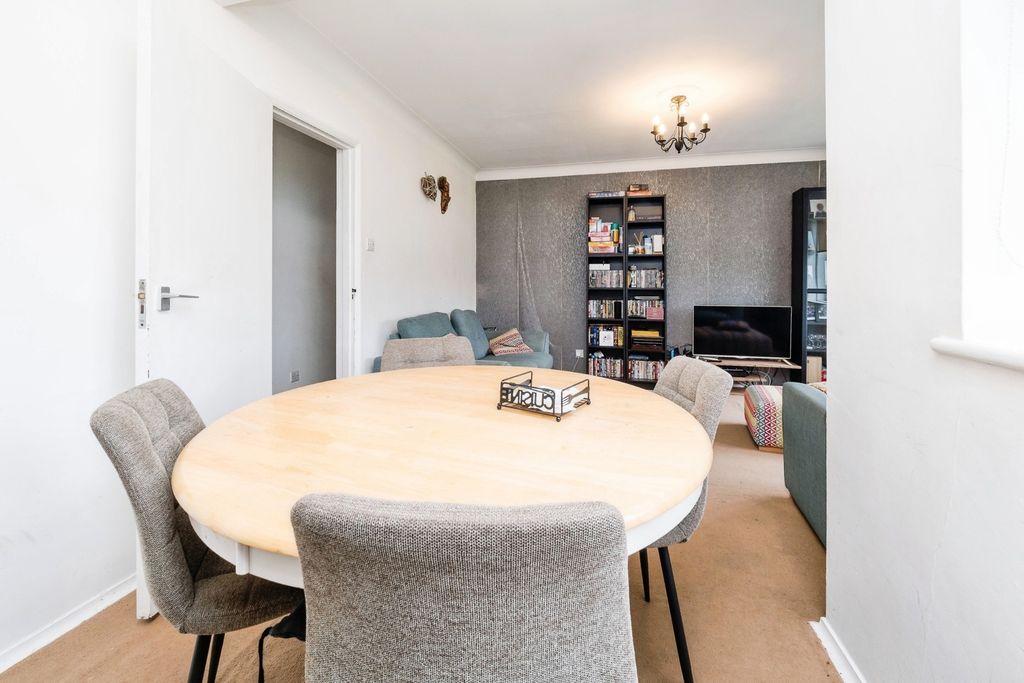 Property photo 2 of 13 Pbox-Img.Jpg