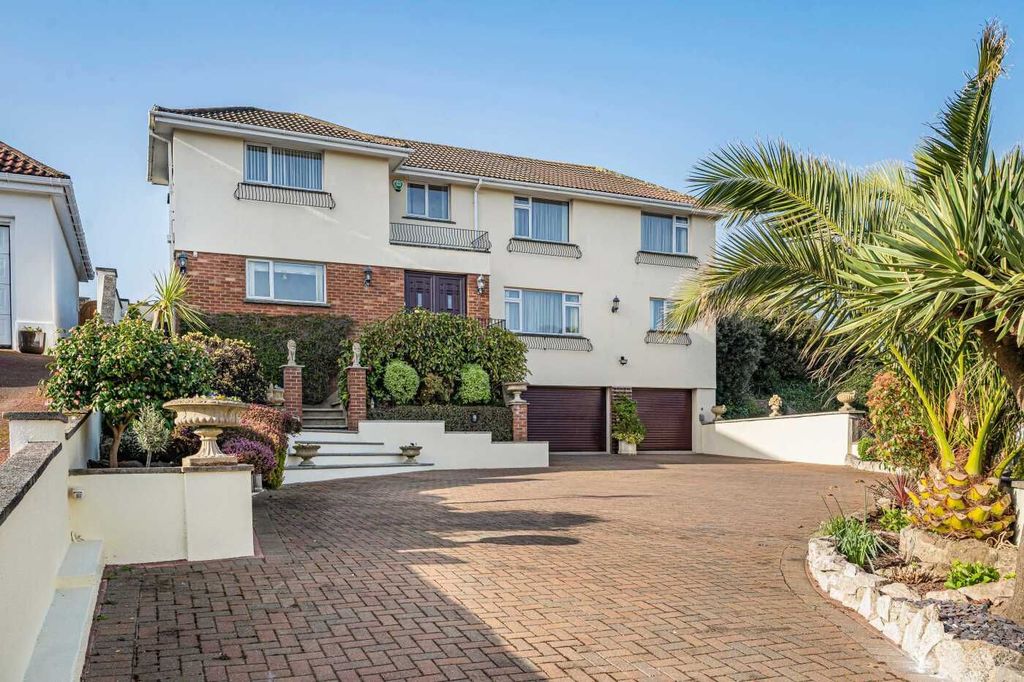 Property photo 1 of 26