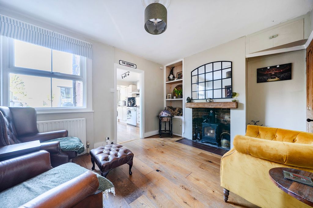 Additional image 6 of 3 bed semi-detached house for saleStation Road, Lingfield RH7