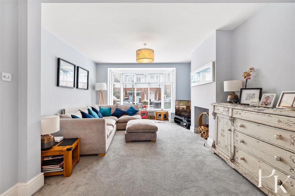 Property photo 2 of 29 Living Room