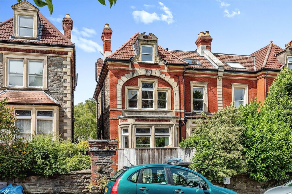 Property photo 1 of 9 Outside Front