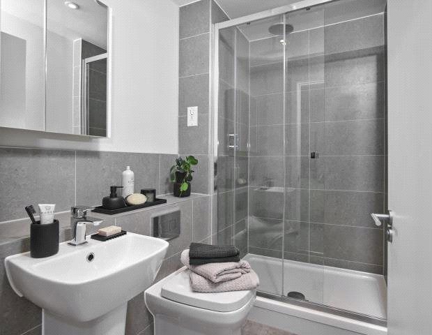 Property photo 1 of 7 Bathroom