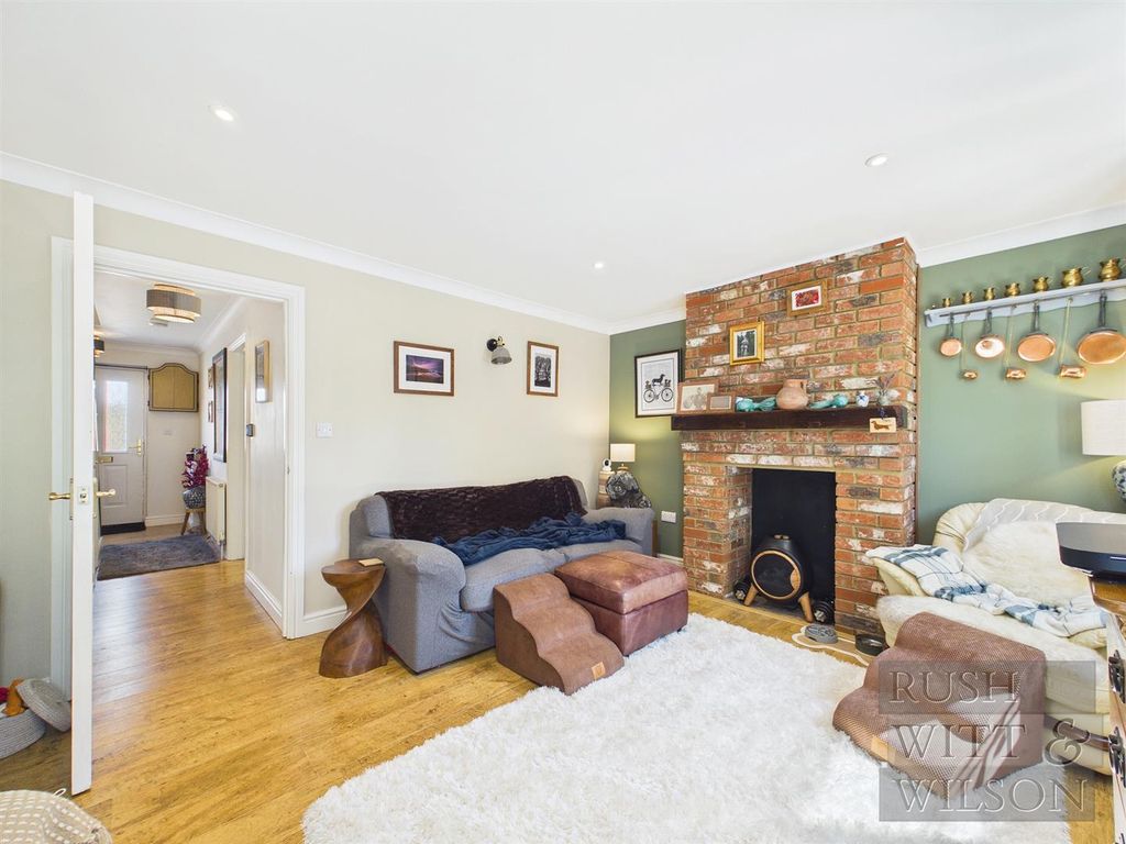 Property photo 3 of 20