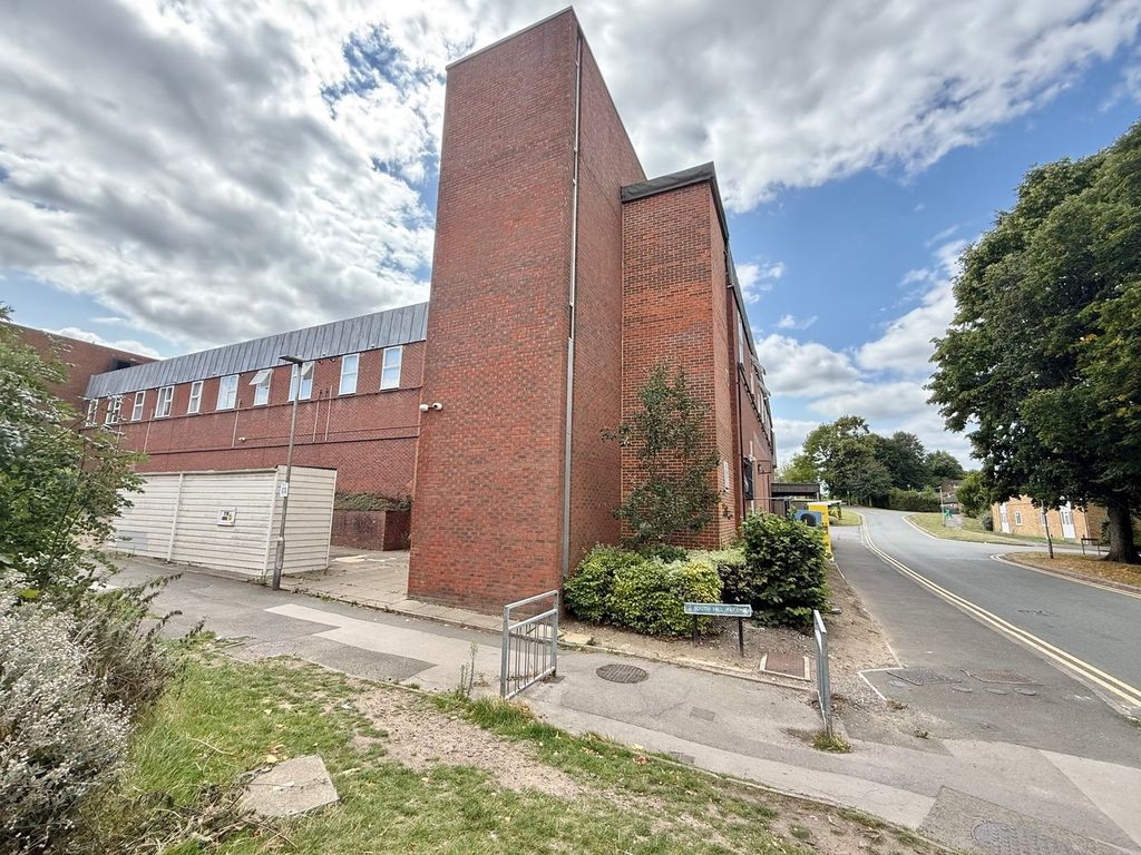 Property photo 1 of 7