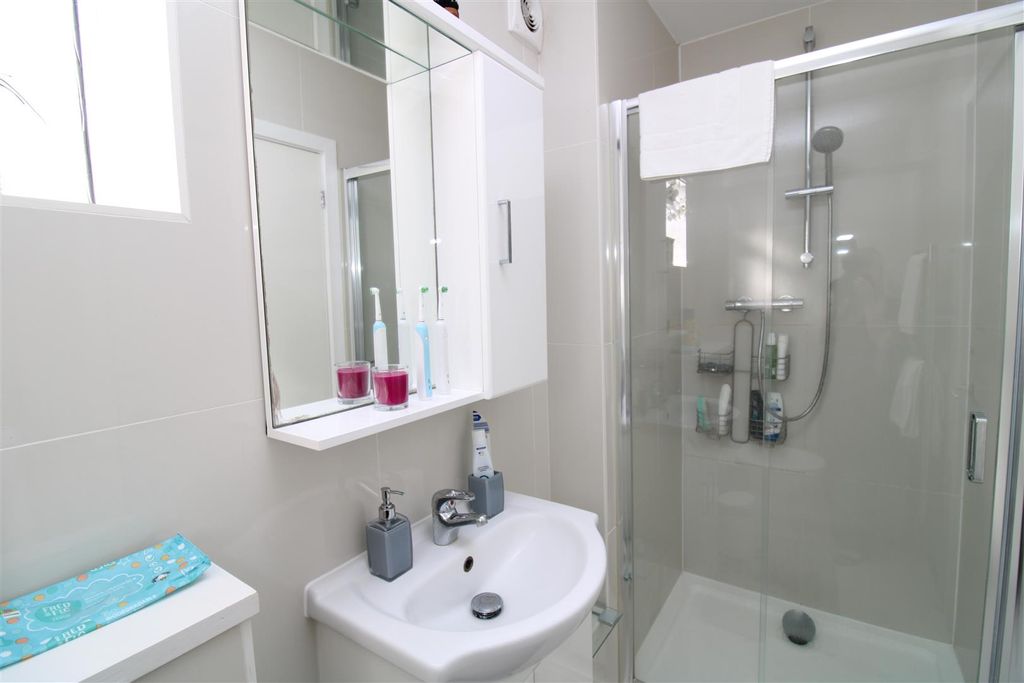 Property photo 2 of 5 Shower Room