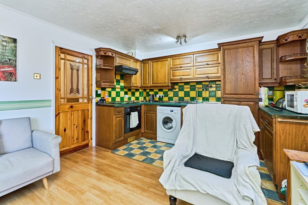 Property photo 3 of 19