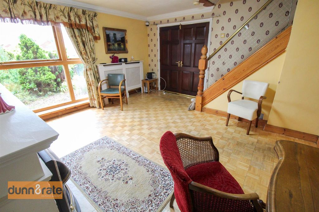 Property photo 3 of 16 Img_1877.Jpg