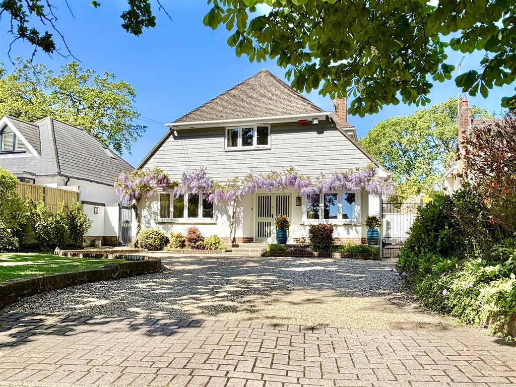 Property photo 1 of 33