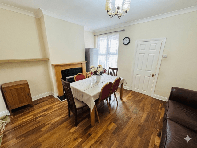 Property photo 3 of 10 Gallery