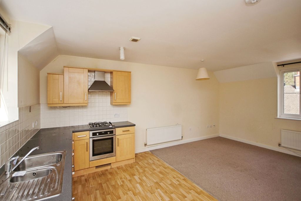 Property photo 3 of 17 Photo