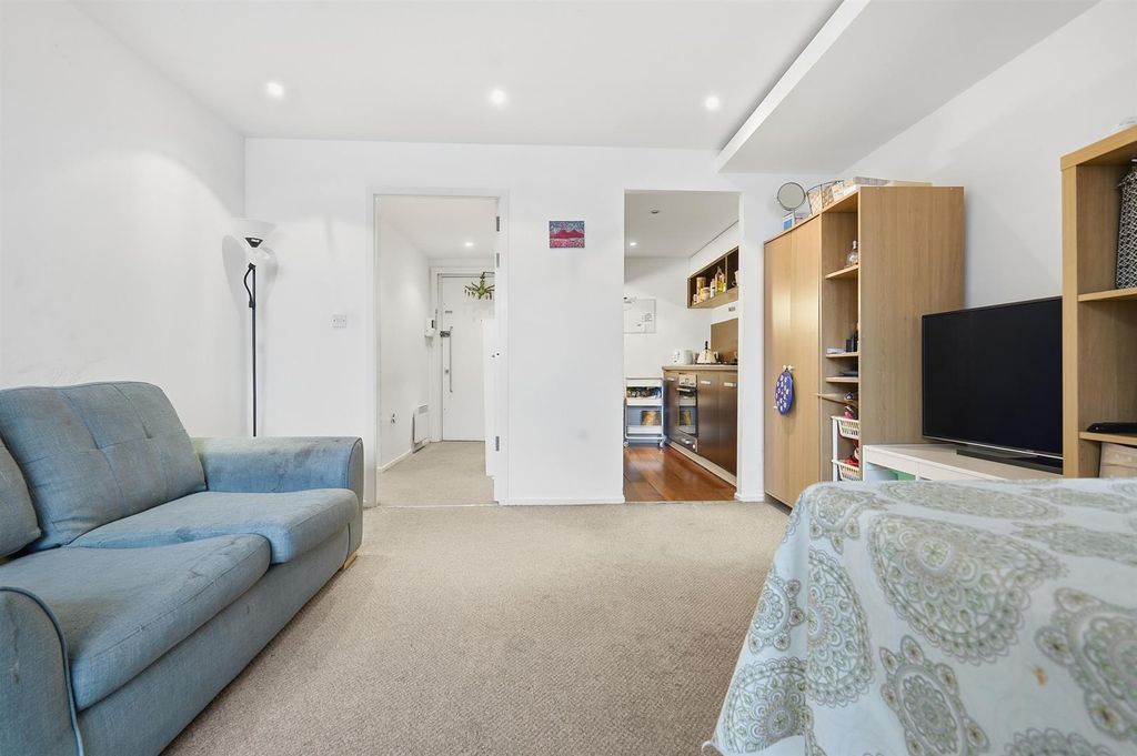 Property photo 2 of 16 Img_7422.Jpg