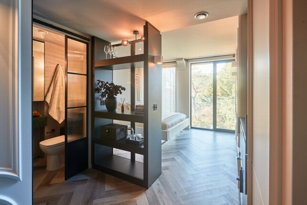 Property photo 1 of 14 Photo 2