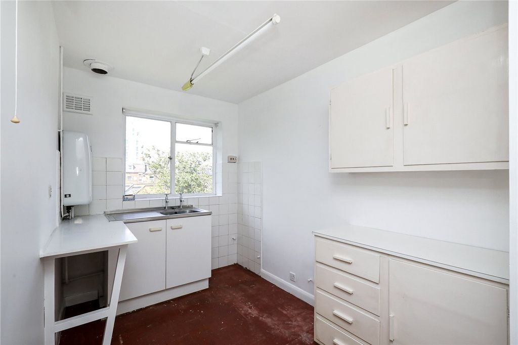 Property photo 3 of 10 Picture No. 06