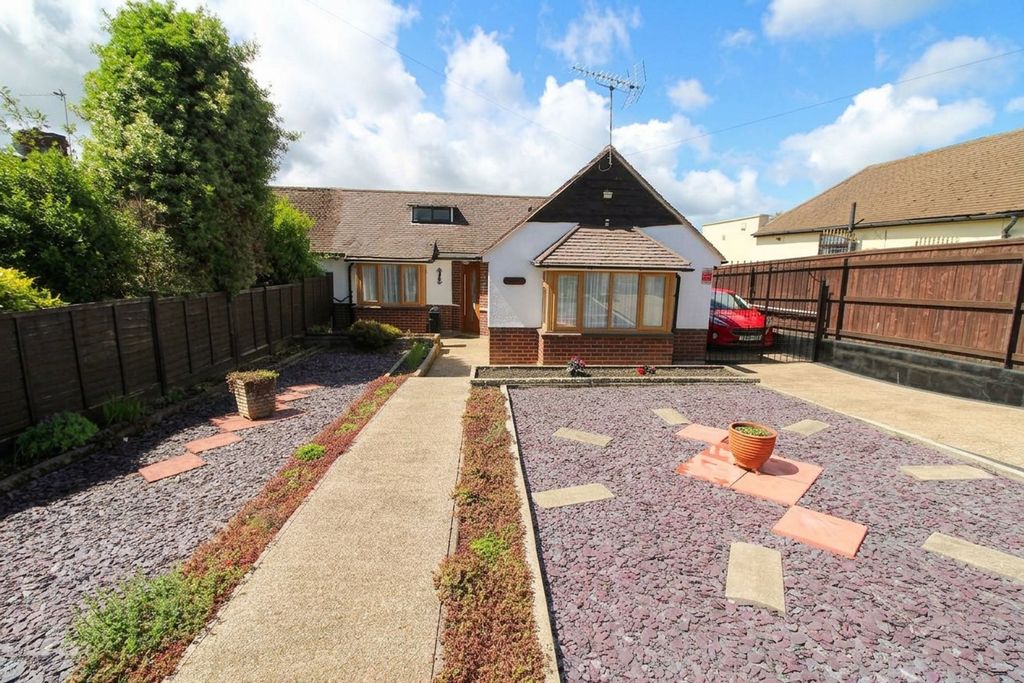 Property photo 1 of 23