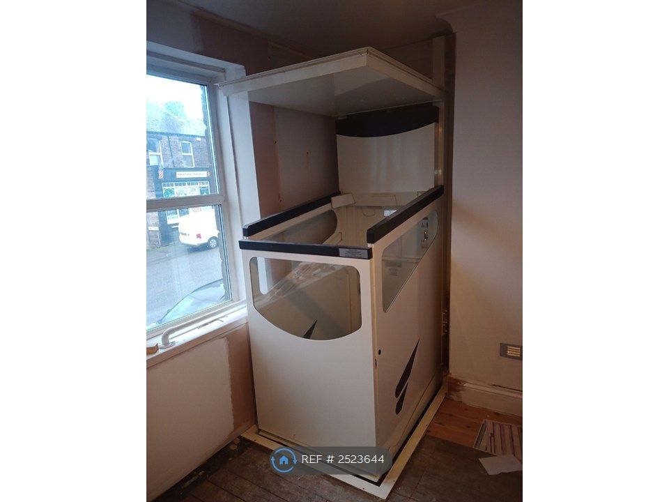 Property photo 2 of 3