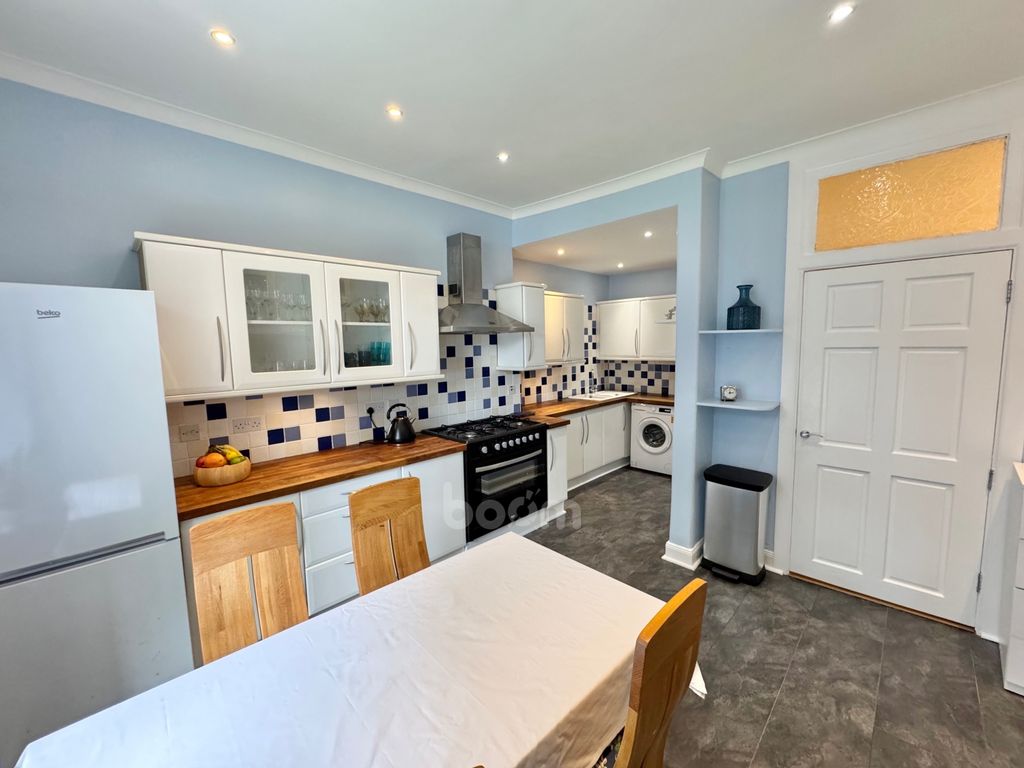 Property photo 3 of 30 Img_6002