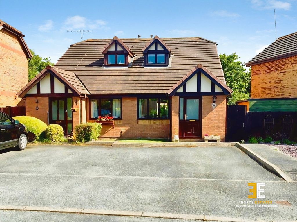 Property photo 1 of 13