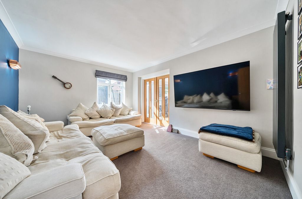 Property photo 3 of 16 1320611-1-6866c5A...