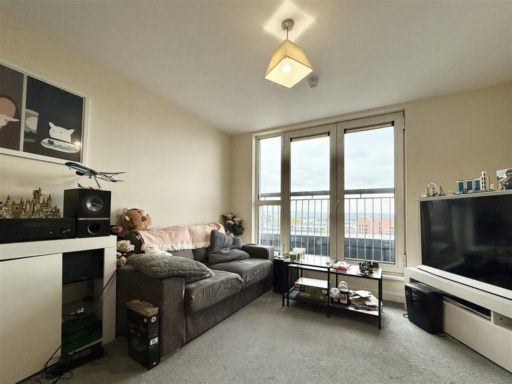 Property photo 3 of 15