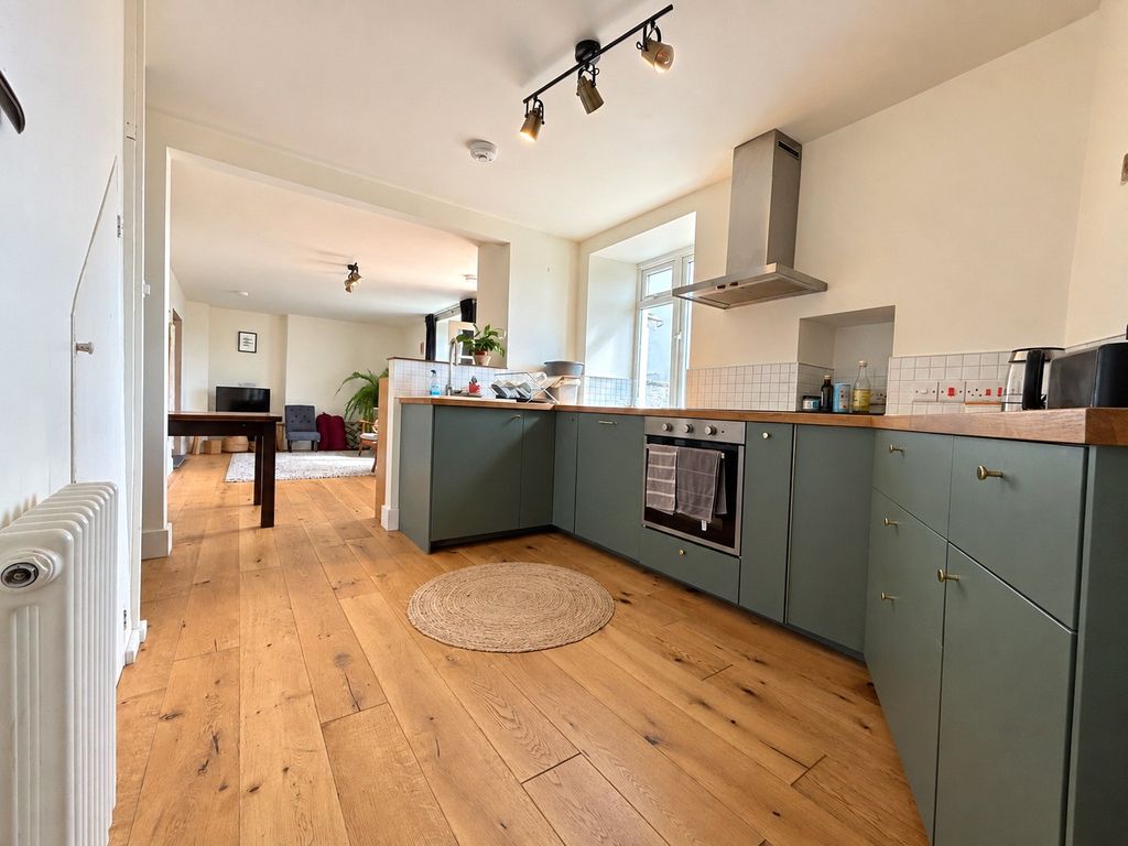 Property photo 2 of 12 Picture No. 01