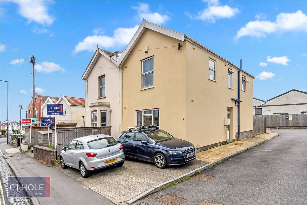 Property photo 3 of 14 Picture No. 47