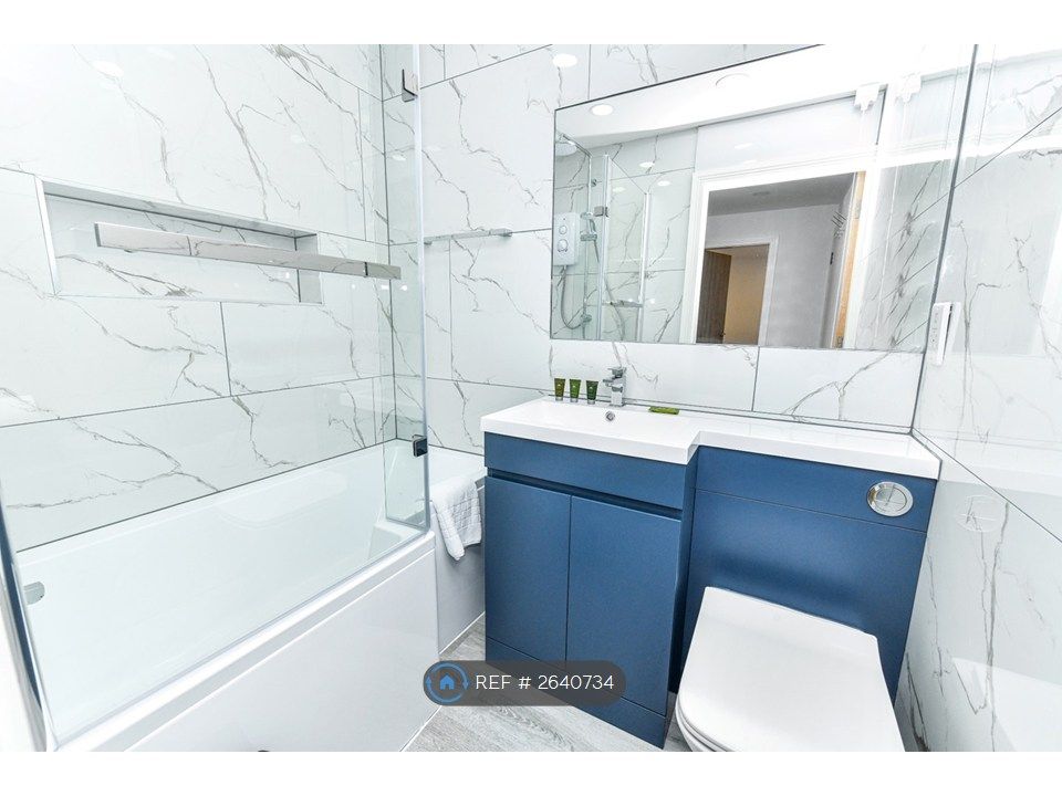 Property photo 3 of 5 Bathroom