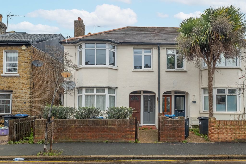 Property photo 2 of 10 Fff-22-Gilbert-Ro...