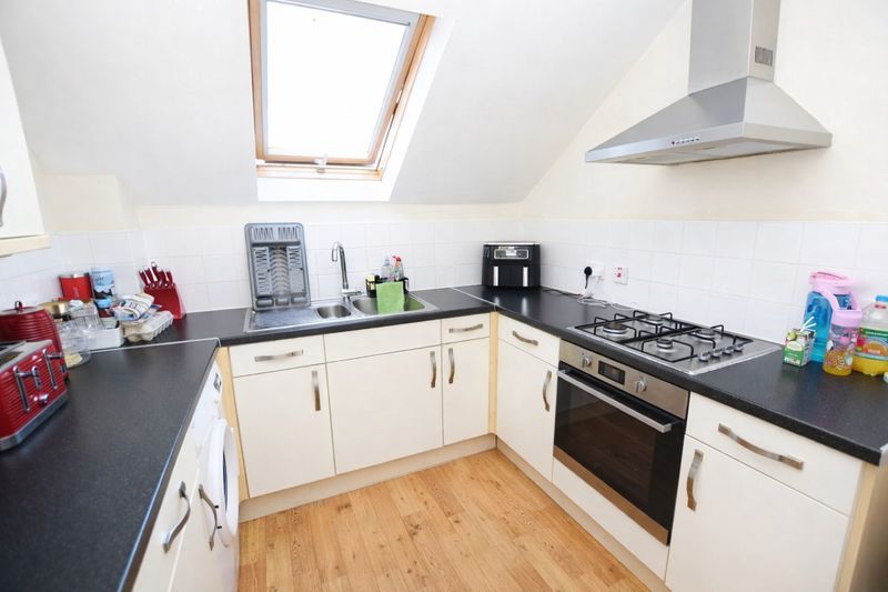 Property photo 2 of 7 Photo 4