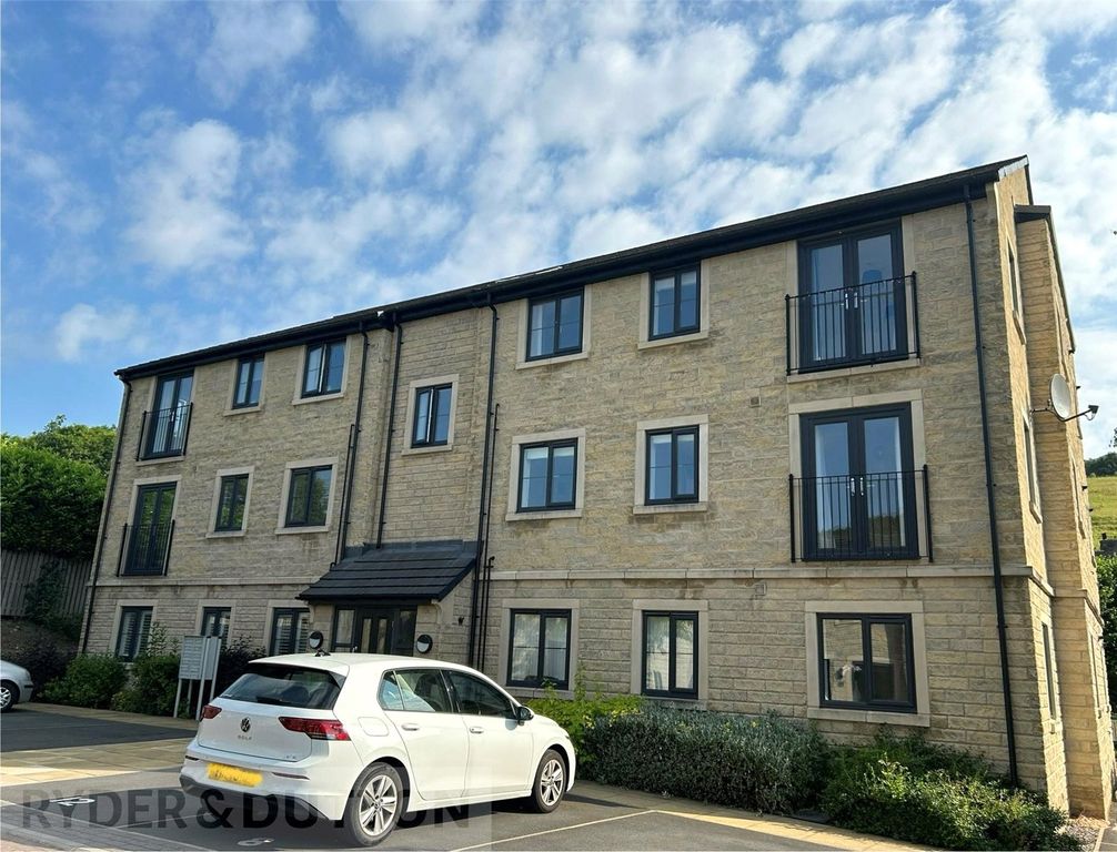 Property photo 1 of 14 External