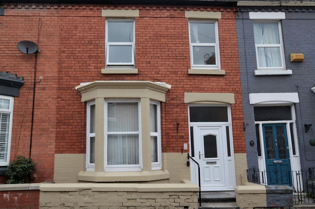 Property photo 2 of 17