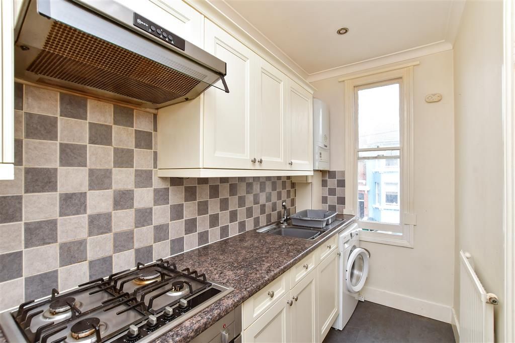 Property photo 1 of 8 Kitchen