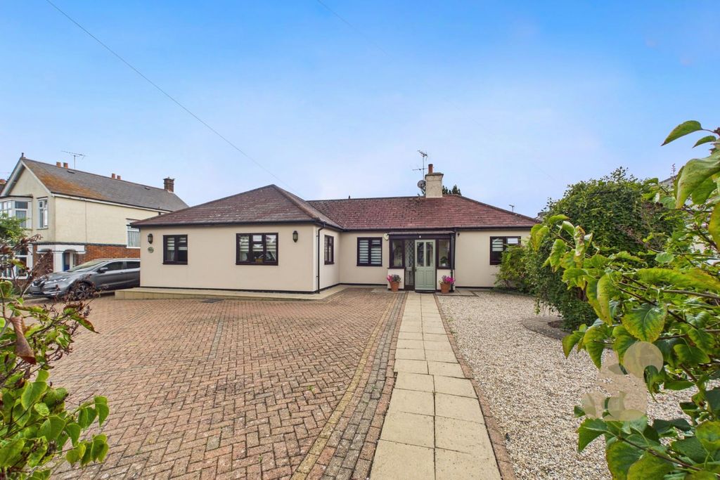 Property photo 1 of 29 Cam01659G0-Pr0577-Still044.Jpg