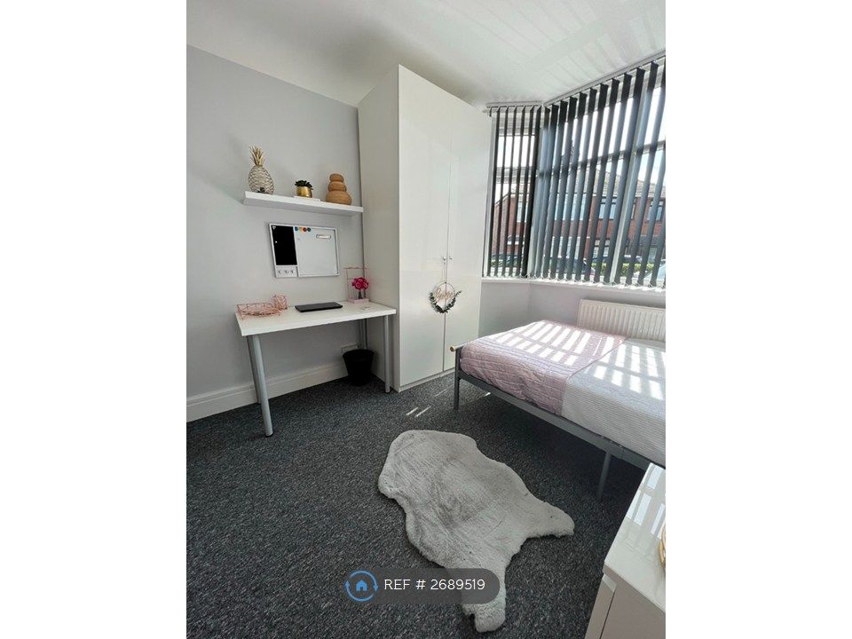 Property photo 3 of 25