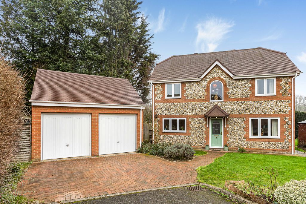 Property photo 1 of 22 472386