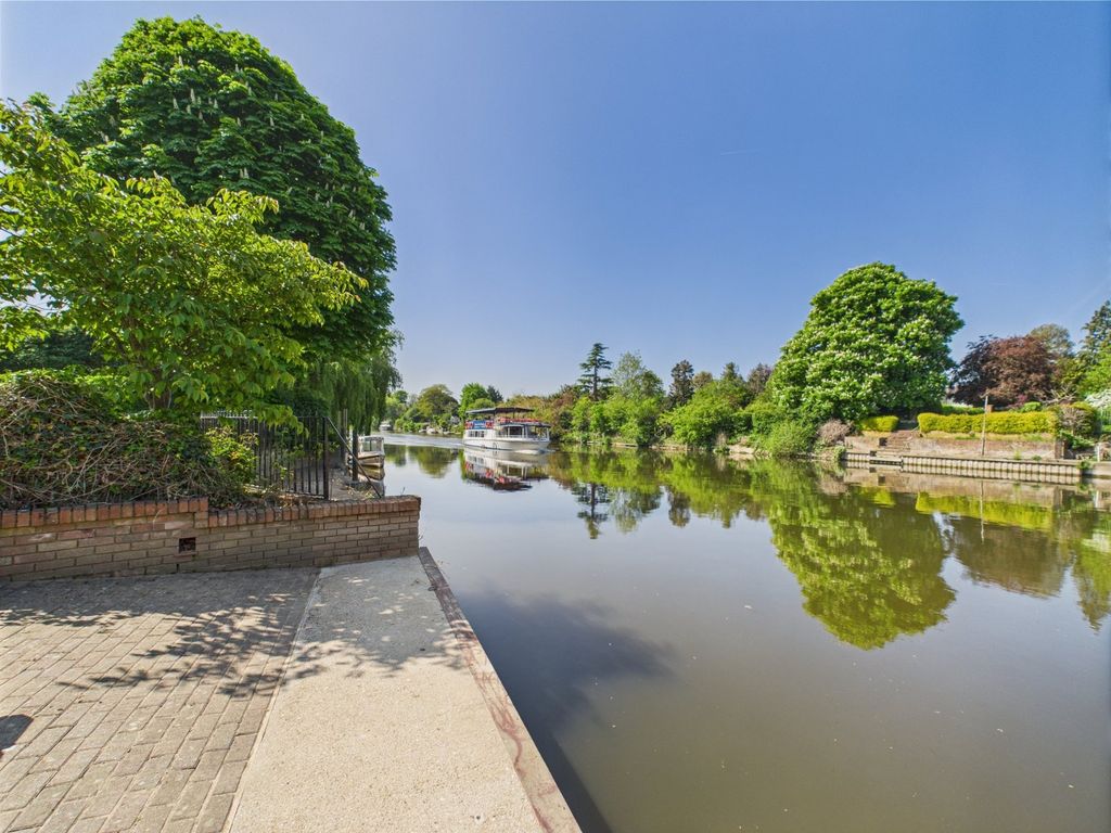 Property photo 2 of 25 Picture No. 31