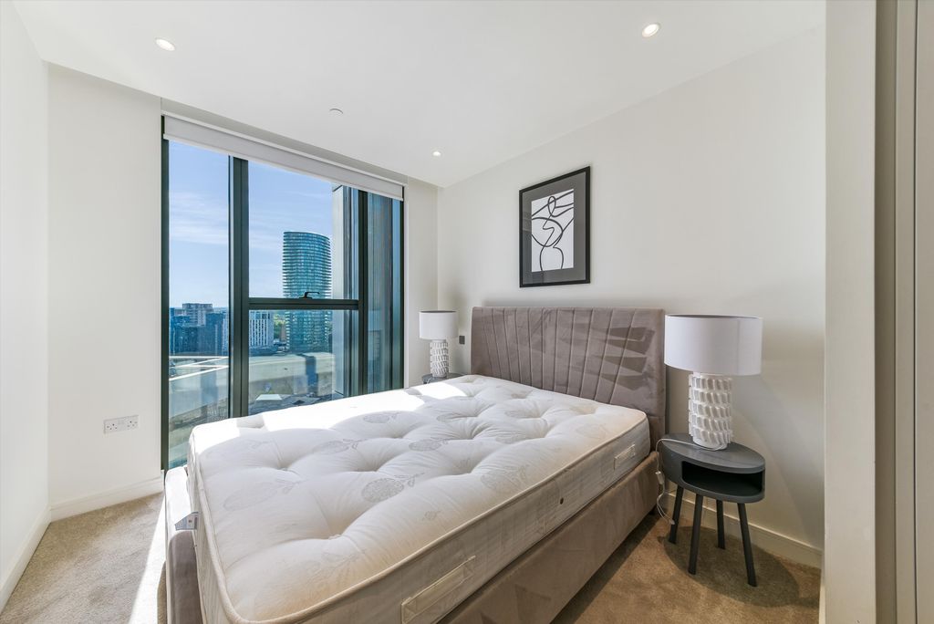 Property photo 3 of 13 Image