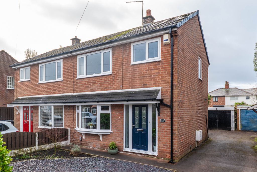 Property photo 1 of 13 Front