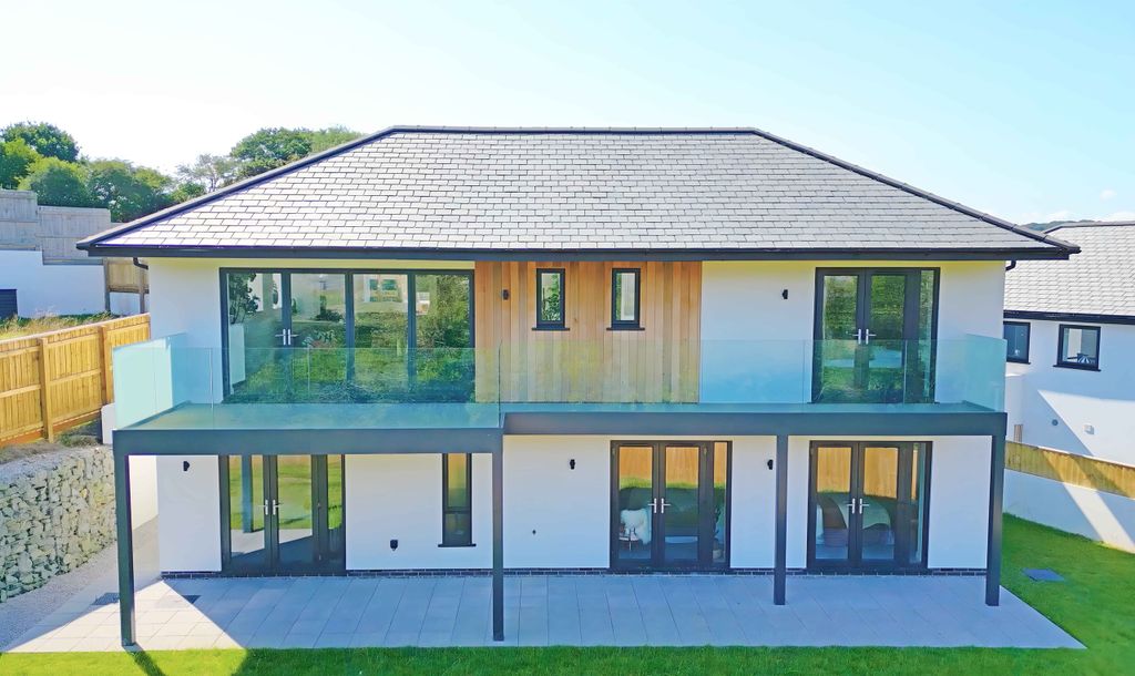 Property photo 3 of 15 Photo 3