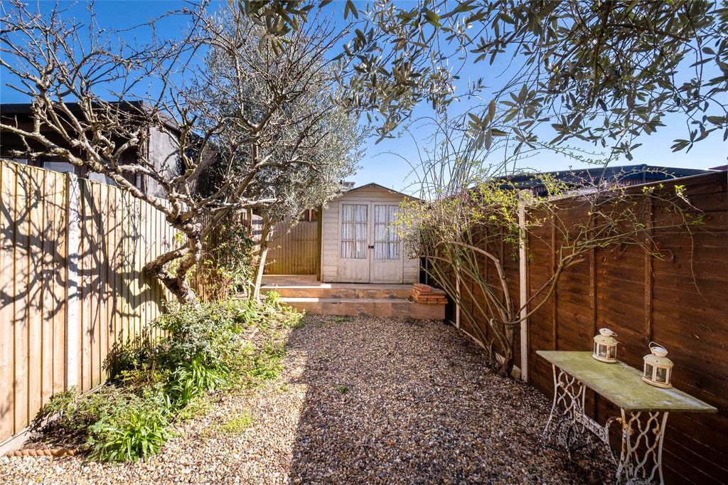 Property photo 3 of 13 Picture No. 22