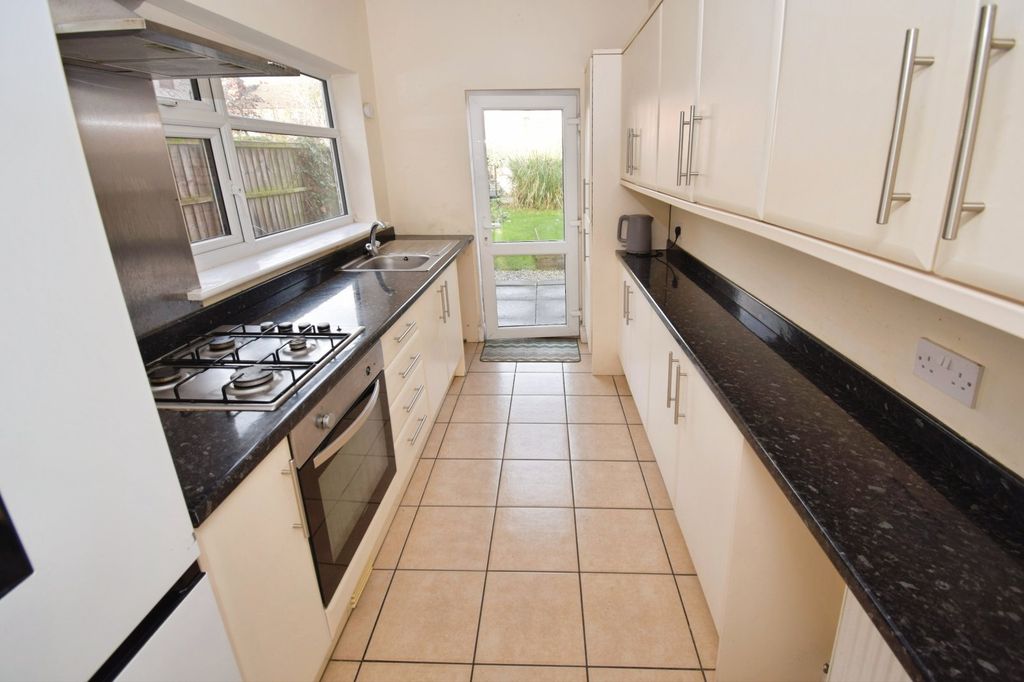 Property photo 2 of 22 Kitchen