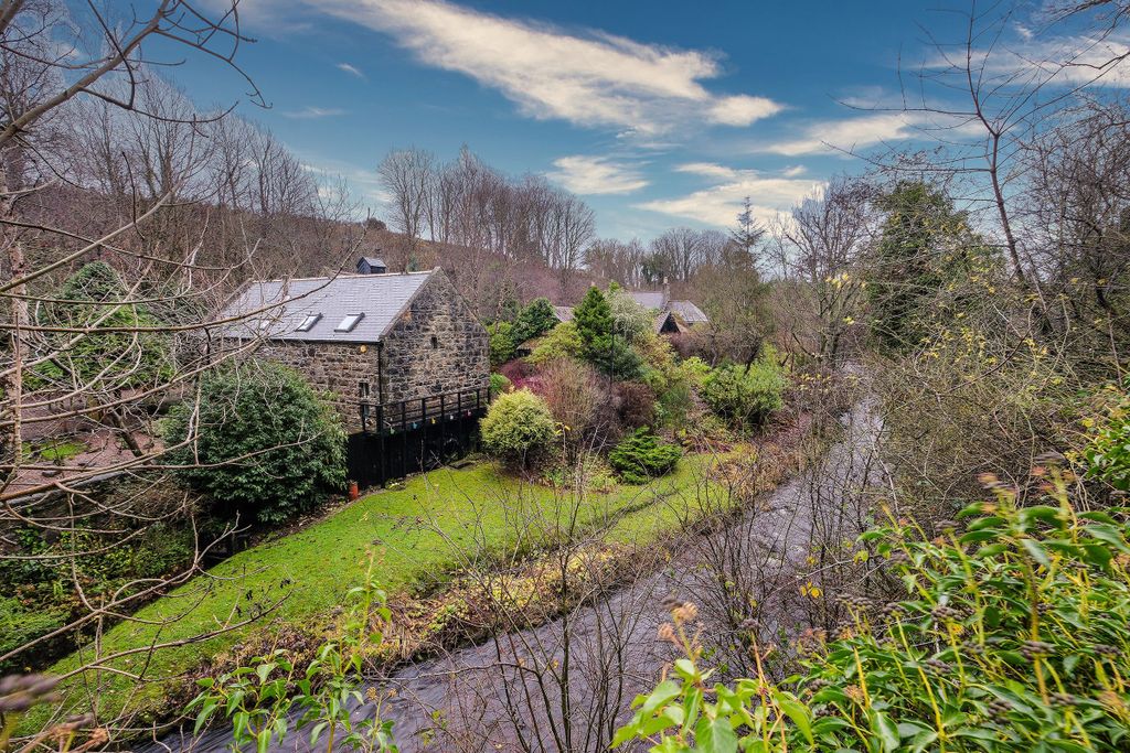 Property photo 2 of 44 View From The Bridge